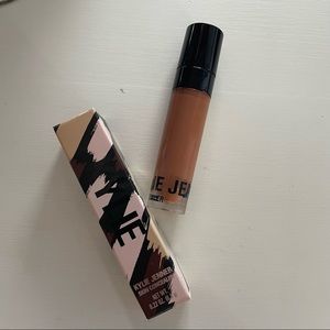 Kylie Jenner Skin Concealer (cinnamon)